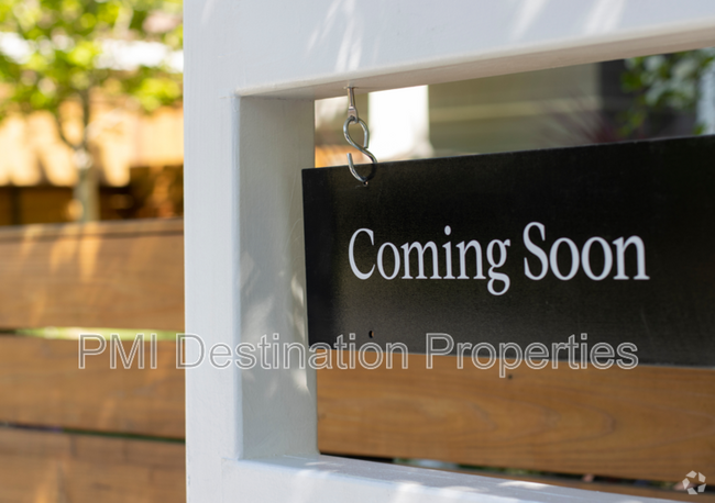 Building Photo - 4105 Linwood Blvd Unit D Rental