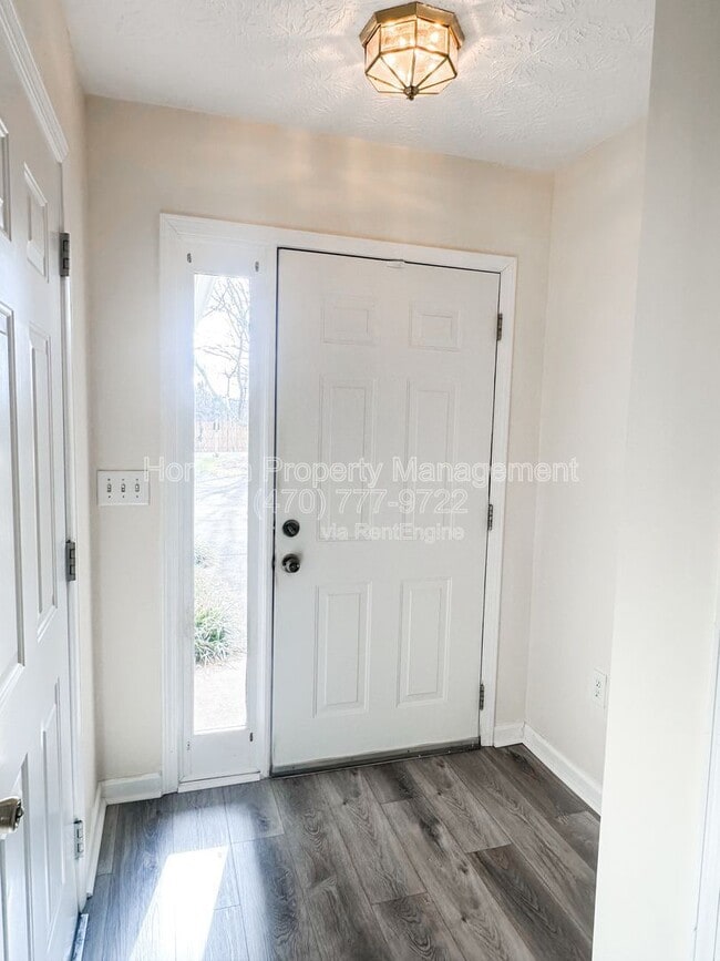 Photo - 3903 Hidden Hollow Dr