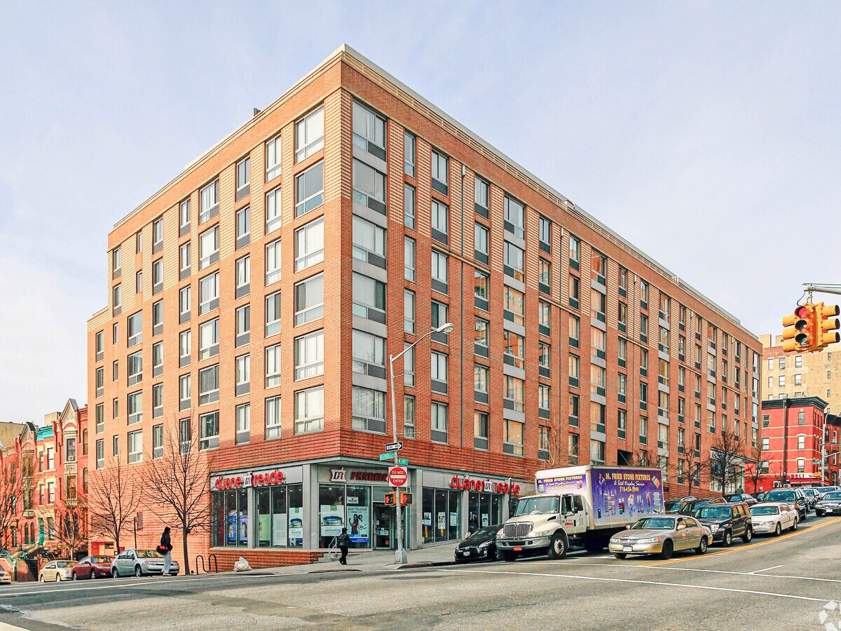 Photo - The Hamilton