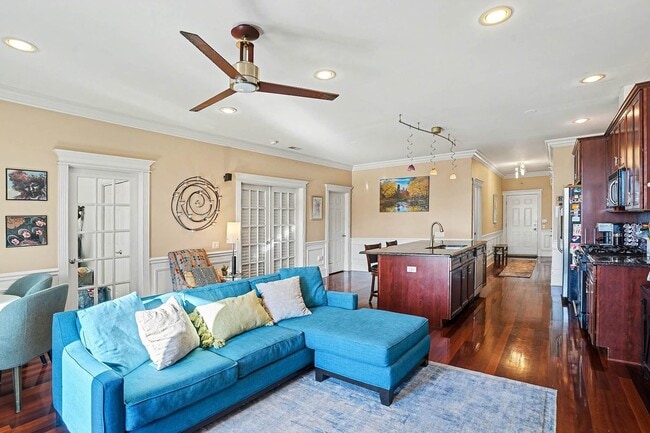 Photo - 2222 W Belmont Ave Unit 401