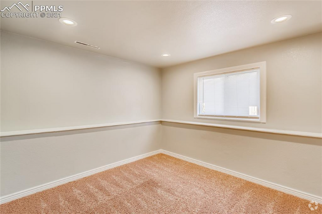 Building Photo - 3108 Moonbeam Cir S Rental