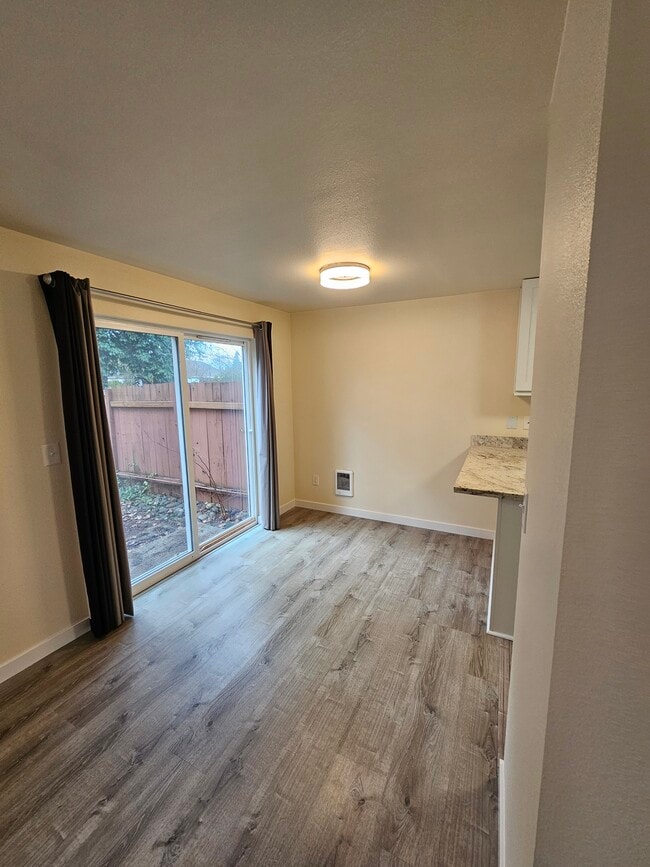 Photo - 12822 117th St E