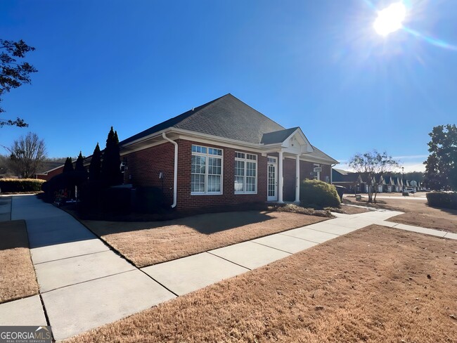 Photo - 220 Brookstone Dr SW