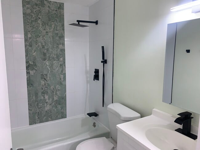 Photo - 368 Colonial Ave