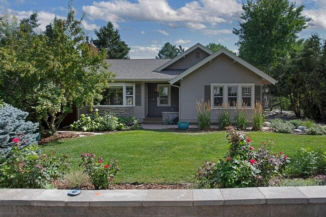One-of-a-Kind Bungalow Oasis on Poly Drive... - One-of-a-Kind Bungalow Oasis on Poly Drive... House