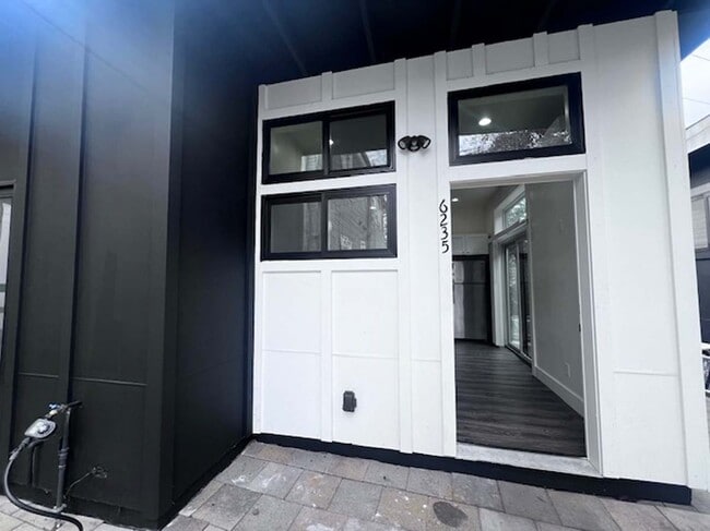 Photo - 6235 San Pablo Ave