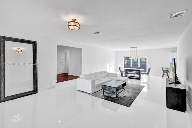 Photo - 1102 Meadow Lark Ave