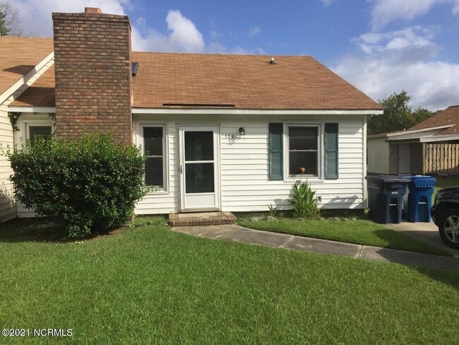 Building Photo - 130-132-132 Pine Crest Dr