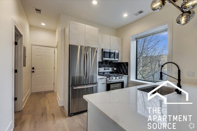 Building Photo - 2553 W Hirsch St Rental