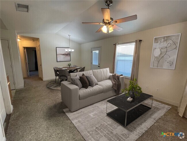 Building Photo - 242 Bushtail Dr Rental