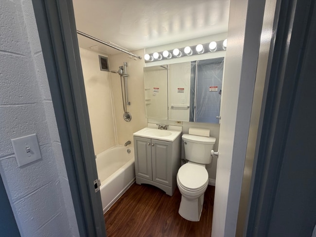 Photo - 1415 Victoria St Unit Apt 509