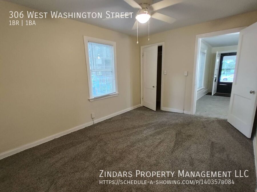 Updated 1 Bed 1 Bath Apartment in Downtown... - Updated 1 Bed 1 Bath Apartment in Downtown... Unit 7