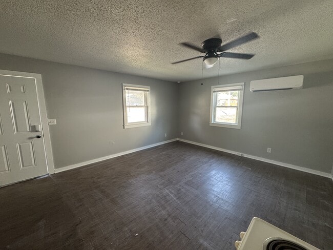 Photo - 718 E Culton St Unit 1