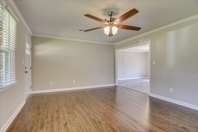 Photo - 1202 Oakdale Rd