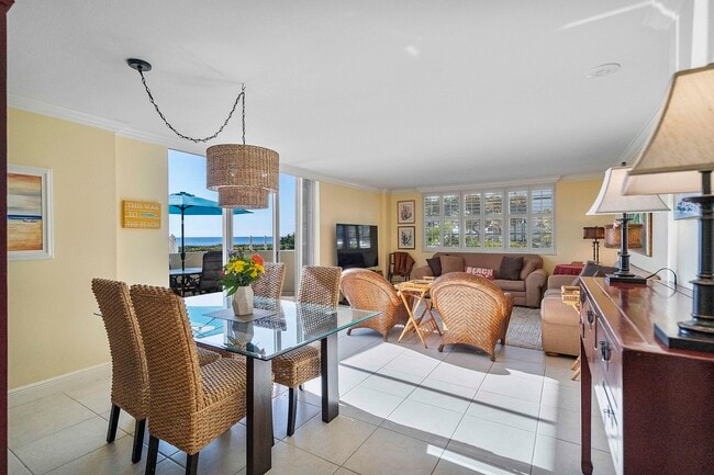 Building Photo - 1900 S Ocean Blvd Unit 1e