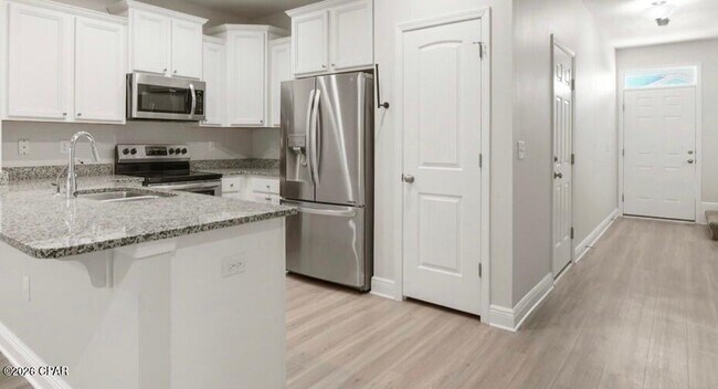 Photo - 1881 Pointe Dr