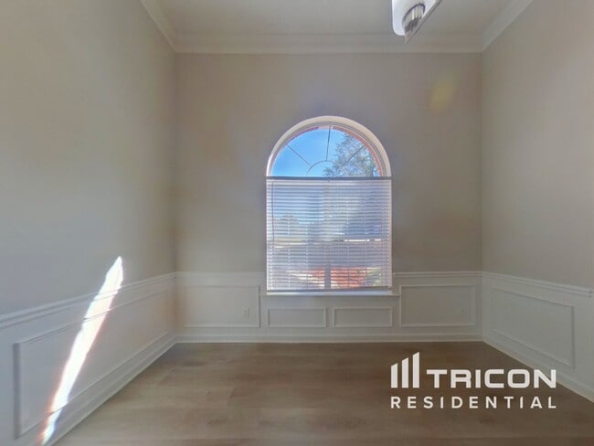 Photo - 12513 Lakeside Pkwy