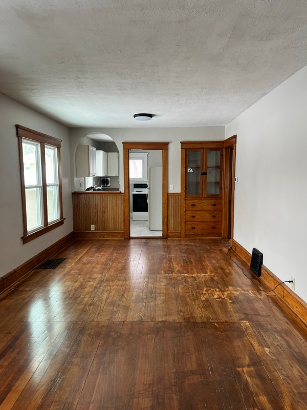 Photo - 101 W Palmer Ave