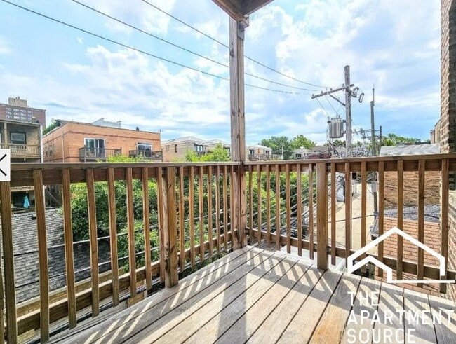 Photo - 3943.5 N Janssen Ave Unit W3