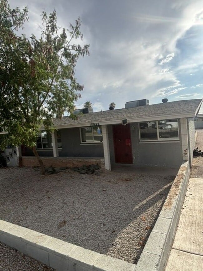 Photo - 10648 N 15th Ave Unidad 10648 N 15th Ave #2