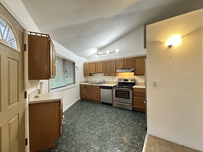 Photo - 467 Quinault Ave SE