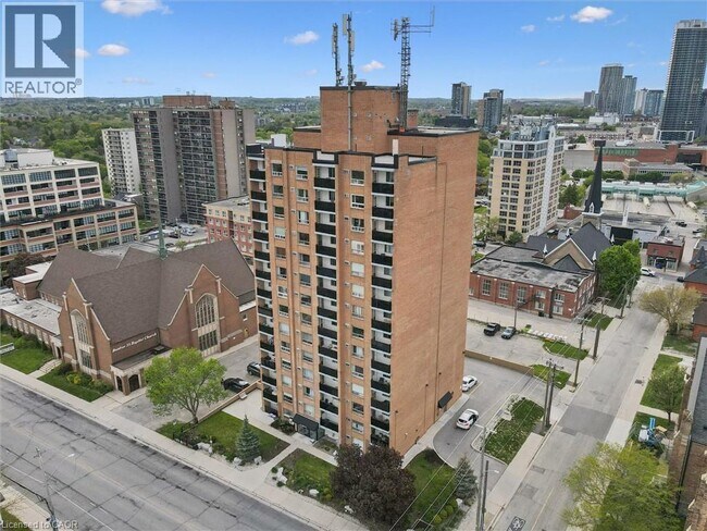 Photo - 64 Benton St Unité 304