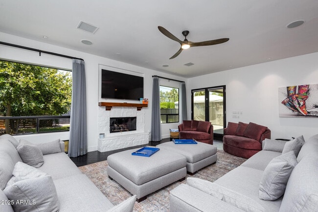 Photo - 4514 N 35th Pl