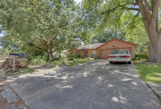Photo - 4503 Coachman Dr