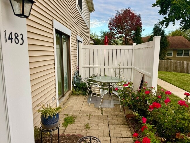 Photo - 1483 Cornell Ct