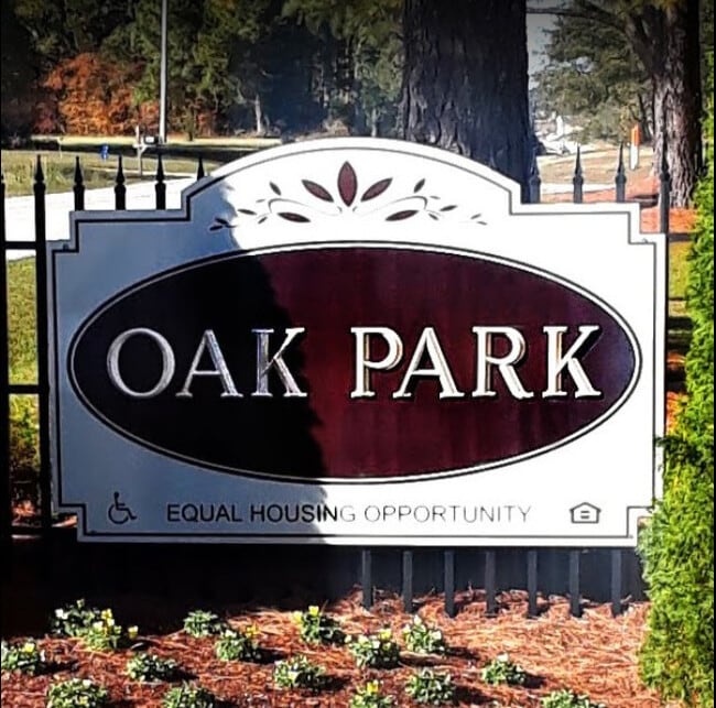Photo - Oak Park Apartments