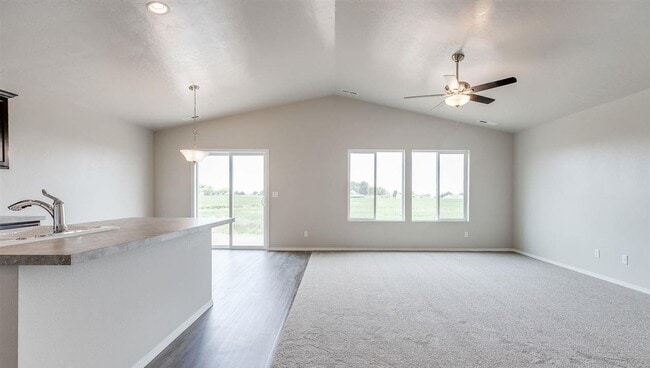 Building Photo - Coming Soon !!! Great location, 3 bedroom ...