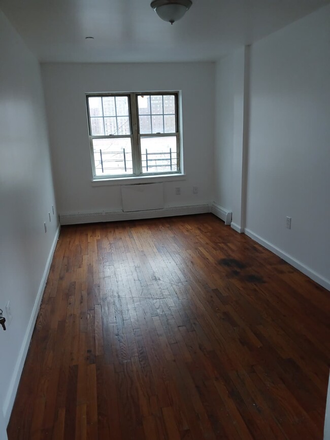 Photo - 1349 Franklin Ave