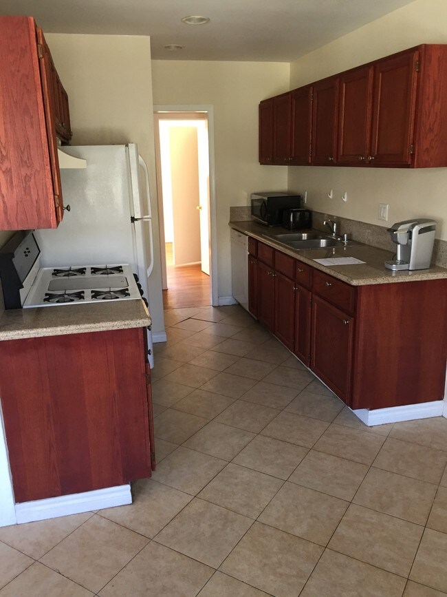 Photo - 3344 Bagley Ave Unit 7