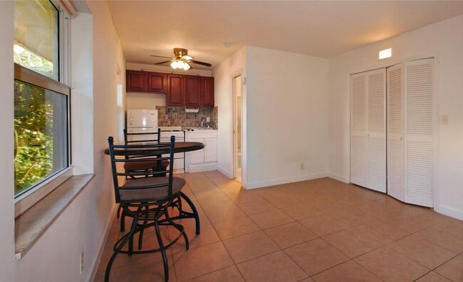 Photo - 2031 SE 5th St Unit 8