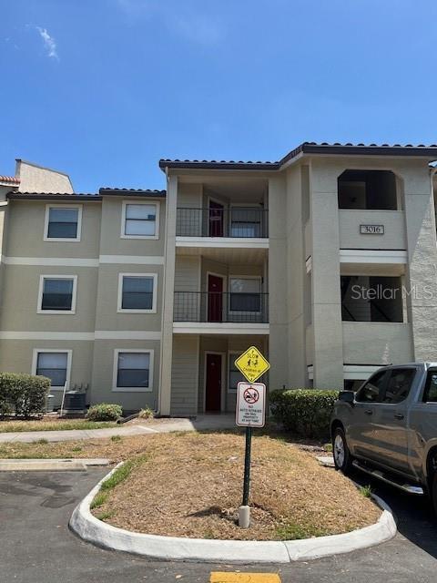 Building Photo - 3016 Parkway Blvd Unit 109 Rental