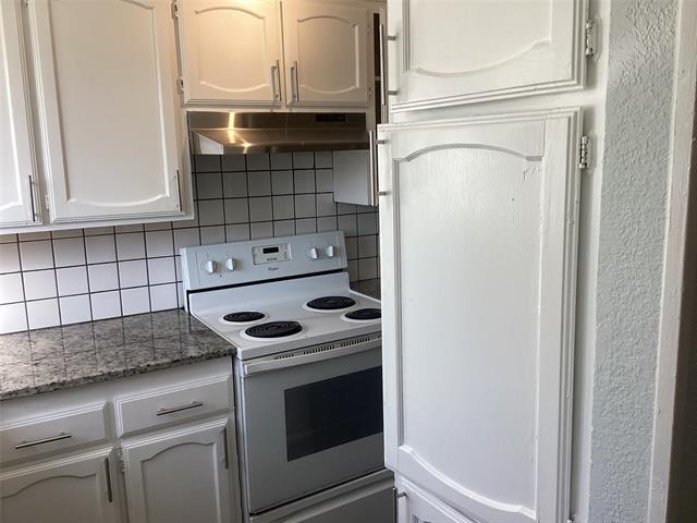Photo - 7512 Chapin Rd