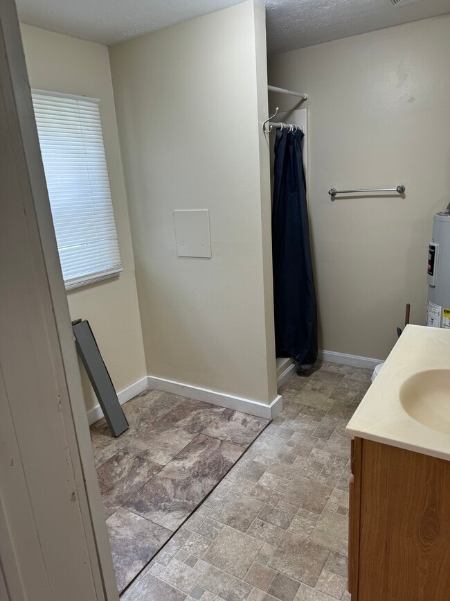 Photo - 741 Carlisle St