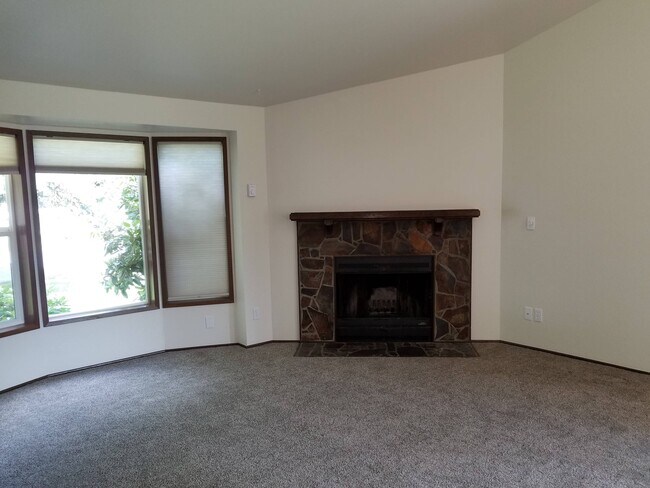 Photo - 1240 NE McWilliams Rd