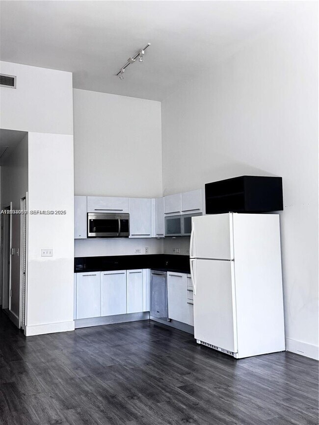Photo - 244 Biscayne Blvd Unit 247