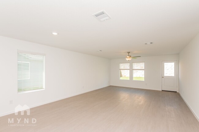 Photo - 2700 Ctr Crk Ln