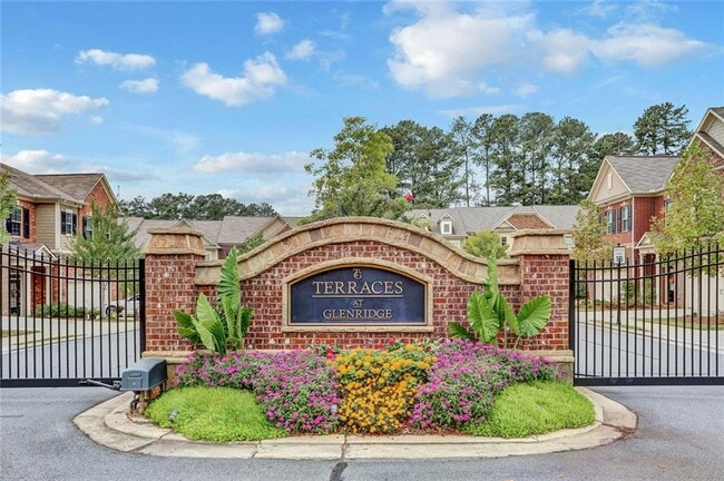 Photo - 104 Wellington Trce