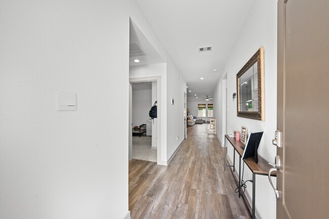 Photo - 1054 Great Barracuda Ln