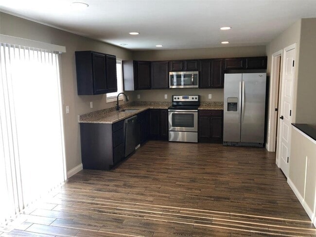 Photo - 480 Honeysuckle Creek Dr