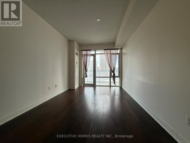 Photo - 365 Prince of Wales Dr Unit 803