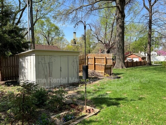 Photo - 5423 Ballentine Ave