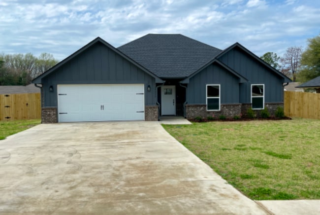 Building Photo - 17335 CR 4108 Rental
