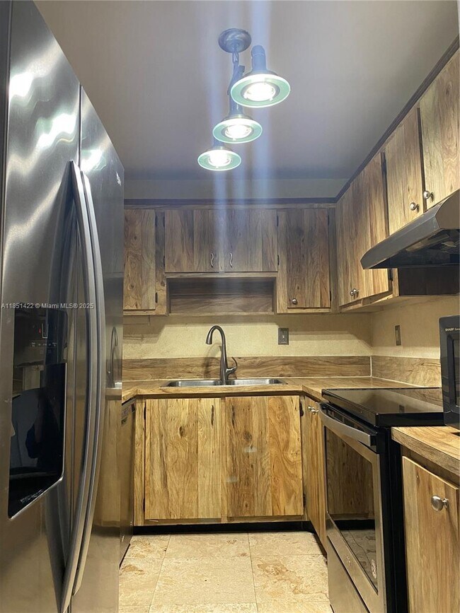Photo - 9301 SW 92nd Ave Unit 406C