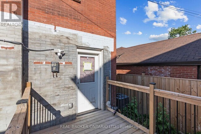 Photo - 134 Celina St