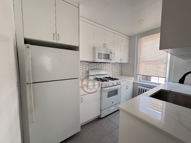 Photo - 1671 Radcliff Ave Apartment Unit 5