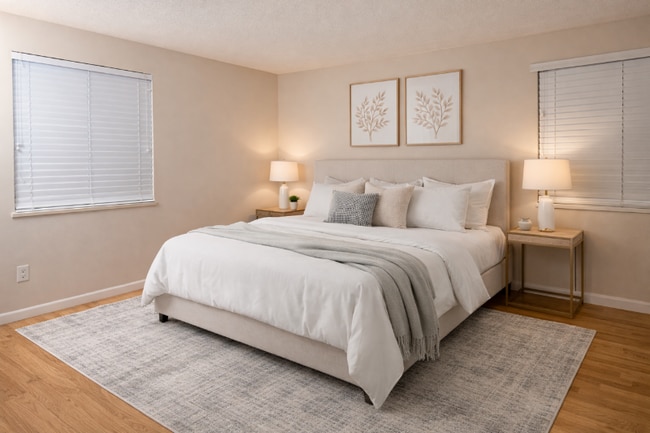 Photo - 1458 S Oneida St